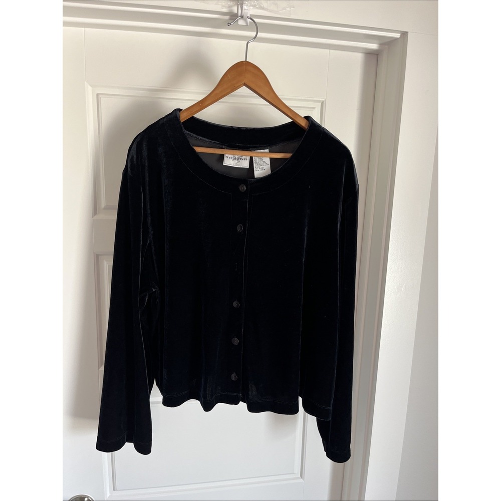 Studio Ease Women Velvet Size 24W Black Round neck Button Down Shirt Goth Whimsy